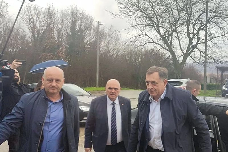 Dodik kod cige